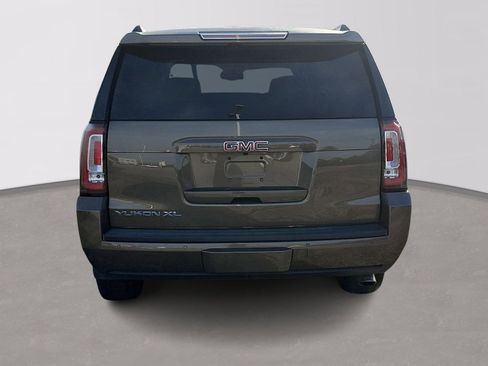 Used 2015 GMC Yukon XL SLE w/ Convenience Package RWD image 5
