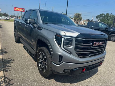 Used 2026 GMC Sierra 1500 AT4 w/ AT4 Premium Package AWD/4WD image 11