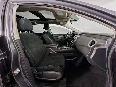 Used 2019 Nissan Murano SV image 29