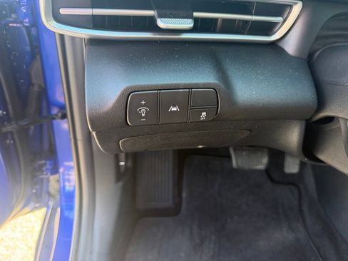 Used 2023 Hyundai Elantra SEL w/ Convenience Package FWD image 20
