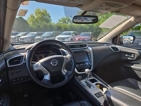 Used 2018 Nissan Murano SL w/ Moonroof Package AWD/4WD image 10