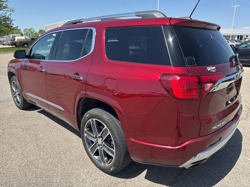 Used 2018 GMC Acadia Denali w/ Technology Package AWD/4WD image 4