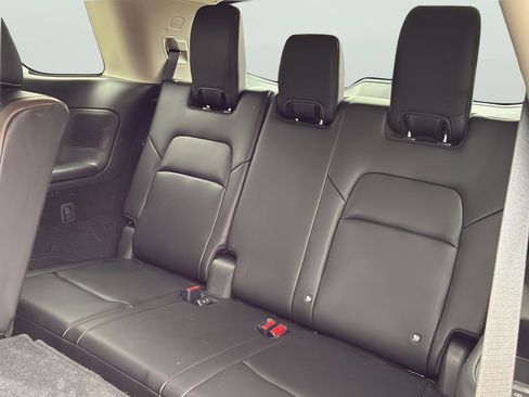 Used 2024 Nissan Pathfinder Platinum w/ Cargo Package FWD image 29
