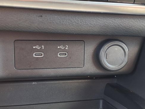 Used 2025 Nissan Rogue SV AWD/4WD image 7