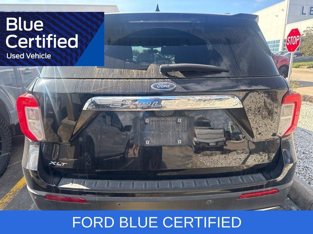 Certified 2023 Ford Explorer XLT w/ Equipment Group 202A RWD image 4