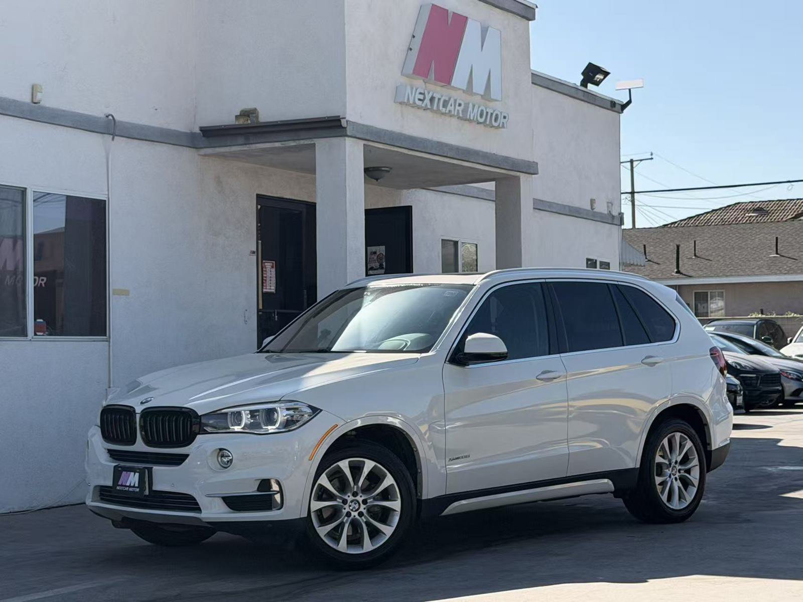 Used 2015 BMW X5 xDrive35i AWD/4WD image 1