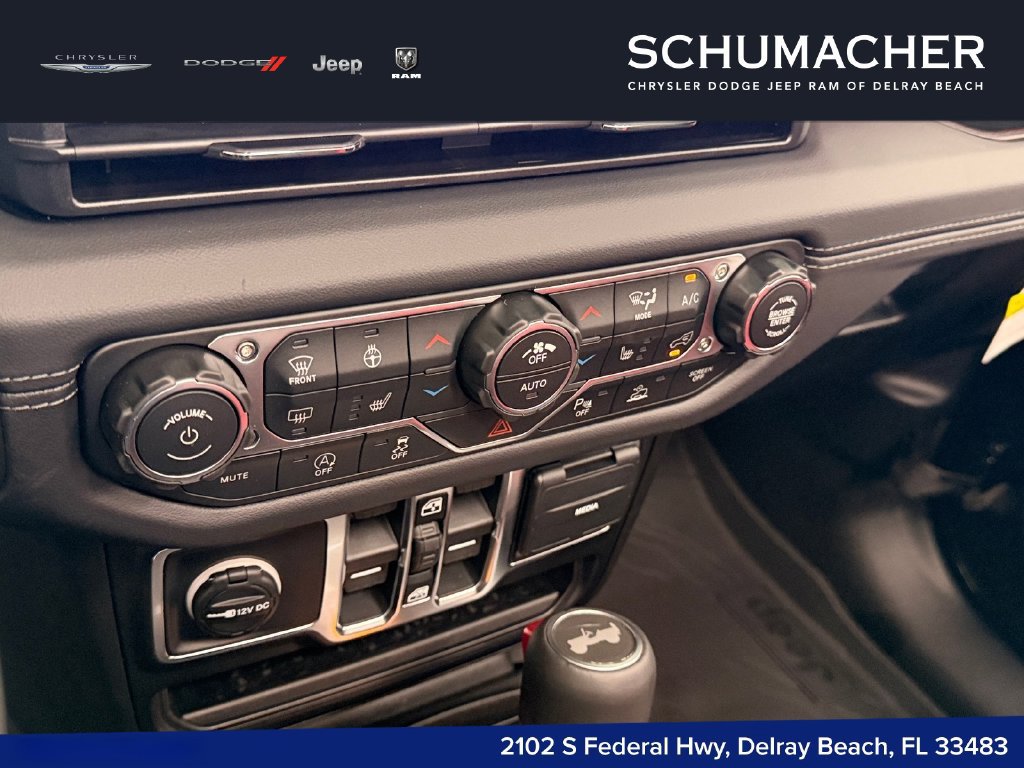 New 2026 Jeep Wrangler Unlimited Sahara AWD/4WD image 16