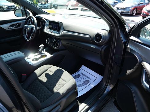Used 2022 Chevrolet Blazer LT AWD/4WD image 17