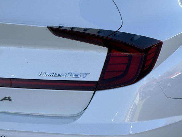 Used 2022 Hyundai Sonata Limited FWD image 6