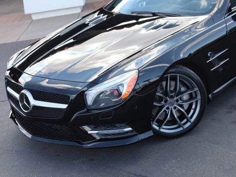 Used 2014 Mercedes-Benz SL 550 image 6