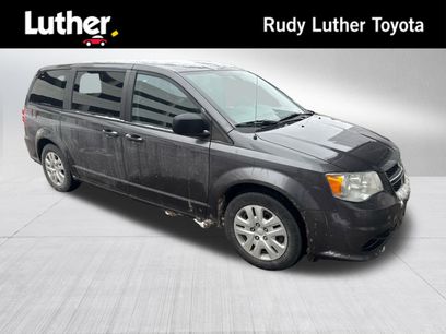 Used 2020 Dodge Grand Caravan SE w/ UConnect Hands-Free Group