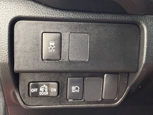 Used 2022 Toyota Tacoma SR5 RWD image 19