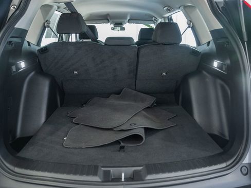 Used 2024 Honda CR-V LX image 8