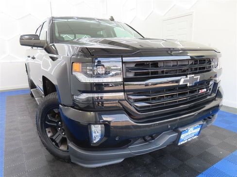 Used 2018 Chevrolet Silverado 1500 LTZ Z71 w/ Midnight Edition AWD/4WD image 2
