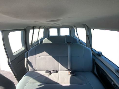 Used 2009 Ford E-150 and Econoline 150 Wagon image 15