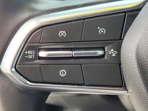 Used 2025 Chevrolet Suburban LT AWD/4WD image 24