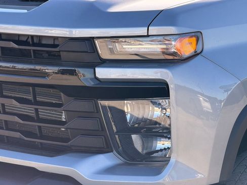 Used 2024 Chevrolet Silverado 3500 W/T image 4