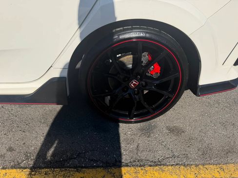 Used 2021 Honda Civic Type R image 9