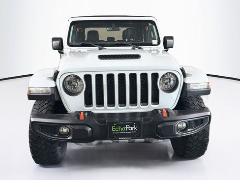 Used 2022 Jeep Gladiator Mojave AWD/4WD image 2