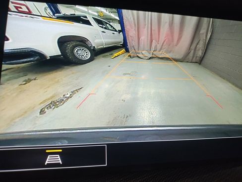 Used 2022 Buick Envision Preferred image 30