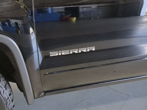 Used 2019 GMC Sierra 1500 SLE w/ SLE Value Package AWD/4WD image 16