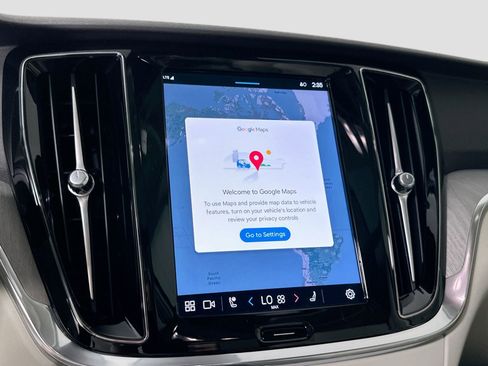 New 2025 Volvo S60 B5 Plus w/ Climate Package image 11