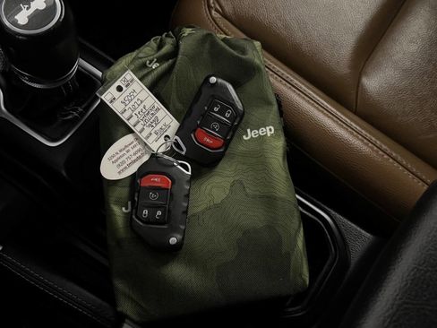 Used 2021 Jeep Wrangler Unlimited Sahara w/ Cold Weather Group image 42