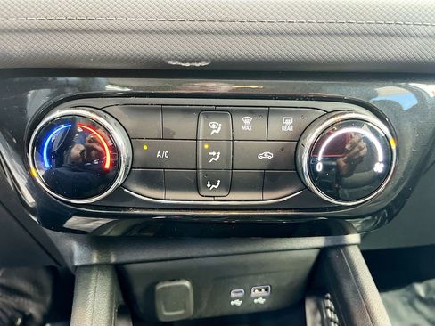 Used 2024 Chevrolet TrailBlazer LT image 15