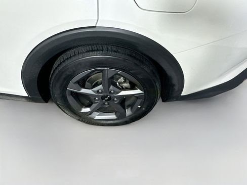 Used 2025 Kia K4 LXS image 11