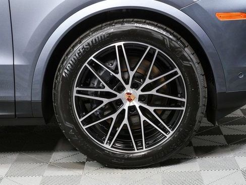 New 2026 Porsche Cayenne image 39