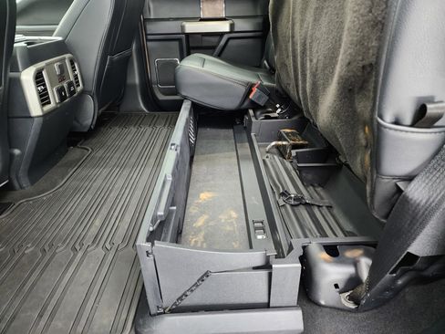 Used 2022 Ford F350 Lariat image 38