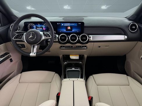 New 2026 Mercedes-Benz GLB 250 image 12