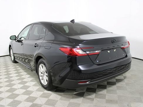 Used 2025 Toyota Camry LE w/ Convenience Package FWD image 30