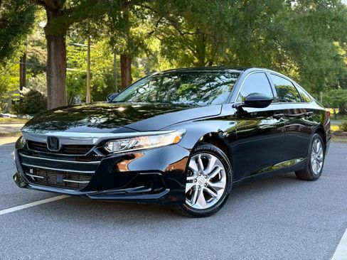Used 2019 Honda Accord LX image 2