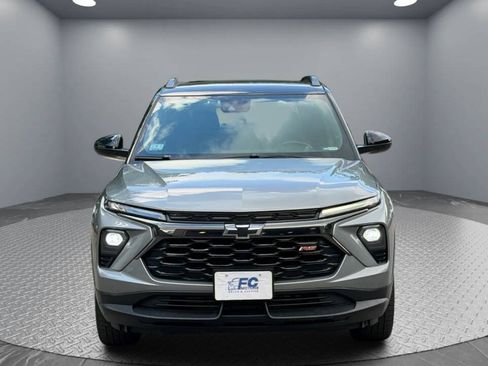 Used 2025 Chevrolet TrailBlazer RS w/ Driver Confidence Package AWD/4WD image 2