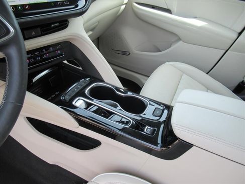 Used 2023 Buick Envision Avenir FWD image 15