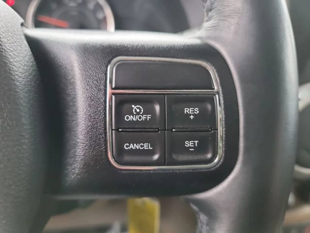 Used 2017 Jeep Wrangler Unlimited Rubicon w/ Connectivity Group AWD/4WD image 20