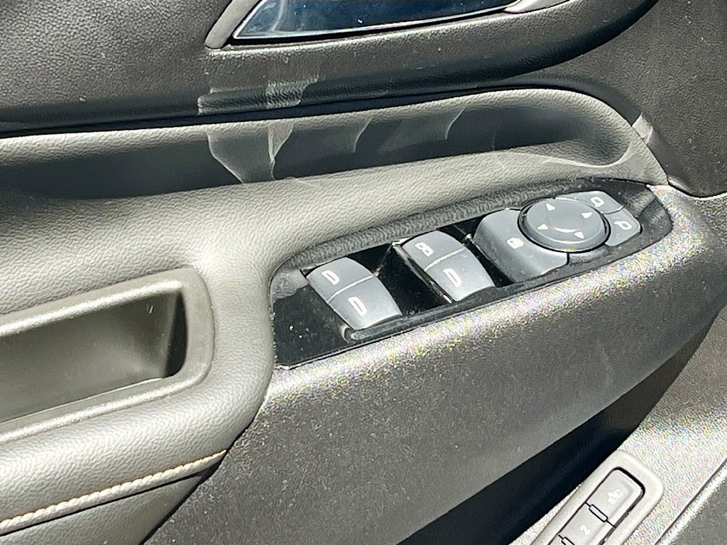 Used 2024 Chevrolet Equinox Premier AWD/4WD image 18