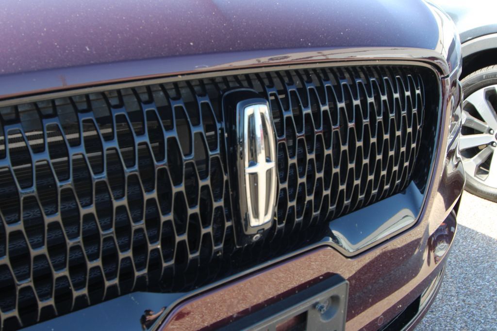 Used 2022 Lincoln Aviator Reserve w/ Equipment Group 201A AWD/4WD image 13