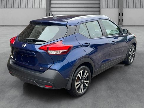 Used 2018 Nissan Kicks SV FWD image 32