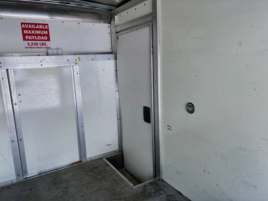 Used 2023 Ford Transit 350 DRW RWD image 10