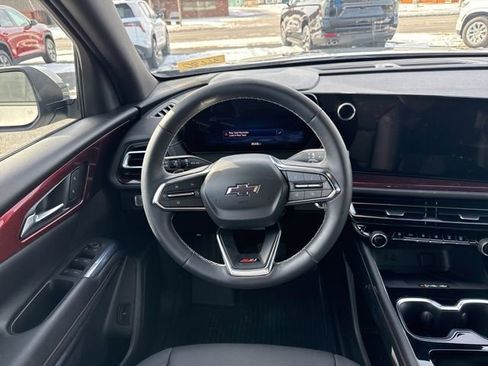 Used 2025 Chevrolet Traverse Z71 w/ Driver Confidence Package image 21