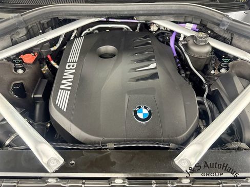 Used 2023 BMW X7 xDrive40i w/ M Sport Package AWD/4WD image 39