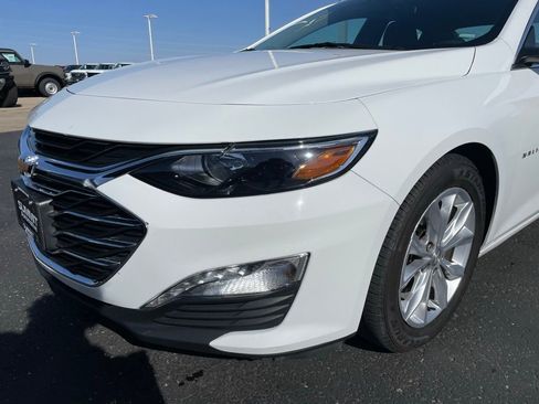 Used 2023 Chevrolet Malibu LT FWD image 32