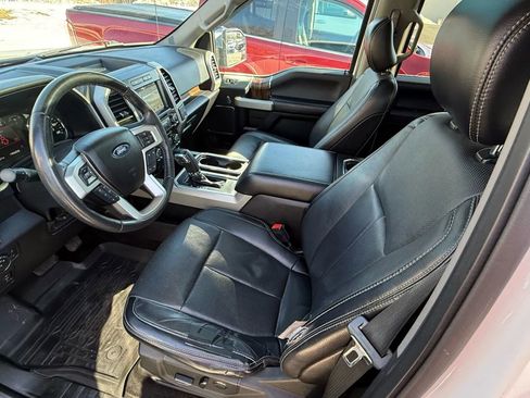 Used 2018 Ford F150 Lariat image 24
