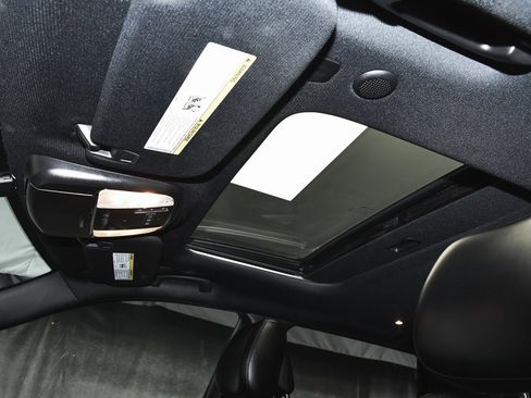 Used 2021 Jeep Grand Cherokee Laredo X image 40