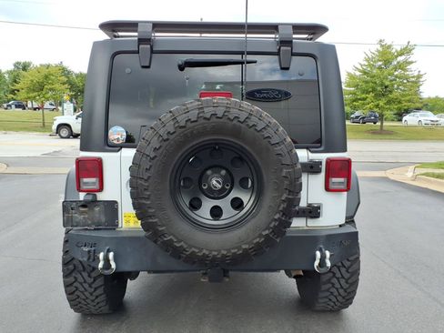 Used 2013 Jeep Wrangler Sahara w/ Connectivity Group AWD/4WD image 7