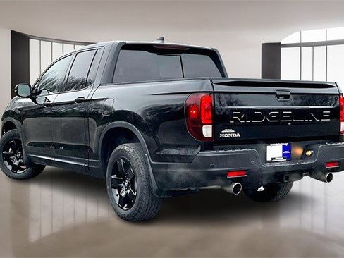 Certified 2024 Honda Ridgeline Black Edition image 4