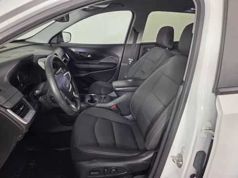 Used 2022 GMC Terrain SLE w/ Driver Convenience Package FWD image 9