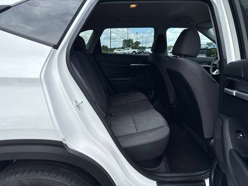 Used 2023 Kia Seltos LX AWD/4WD image 12